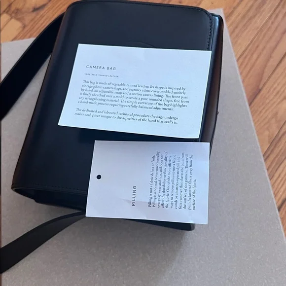 Lemaire camere bag black with dustbag and box in EUC-almost new - Picture 7 of 15